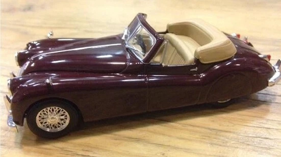 de Agostini Jaguar XK140 - Maroon 1/43 - Bild 1 von 1