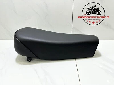 Honda CR125 CR125M 1976 1977 1978 negro con bandeja metálica CR 125 asiento Elsinore nuevo. Foto 1 de 4