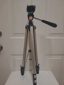 VIP Professional Tripod 22”-60", VC-330B Vintage, Made in Japan - Picture 1 of 10