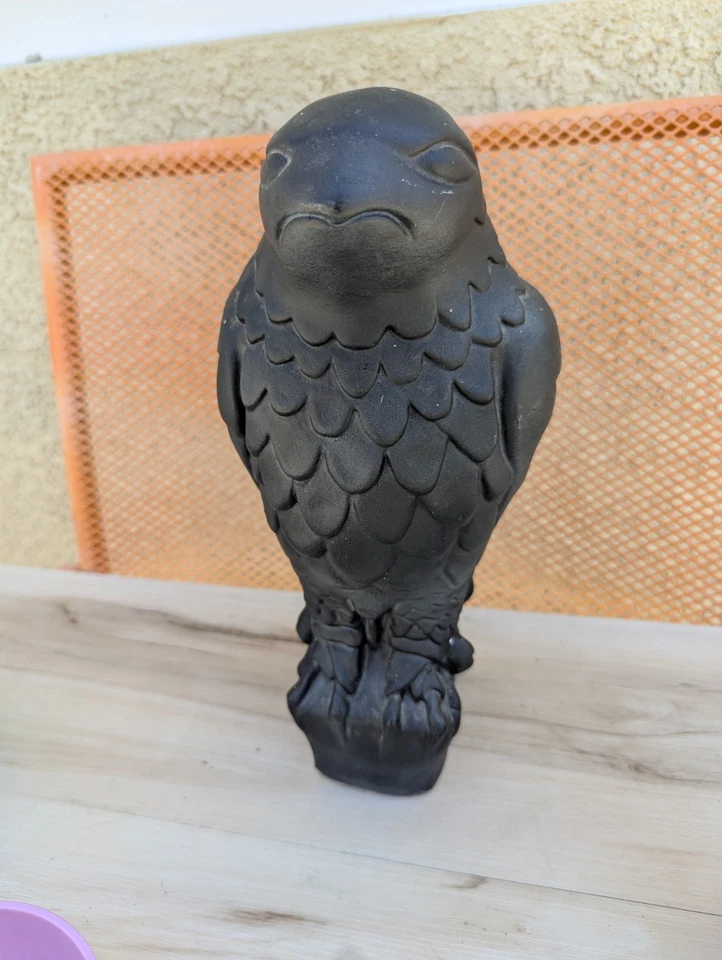 A ESTÁTUA DO FALCÃO MALTÊS VINTAGE HUMPHREY BOGART FILME ADEREÇO RÉPLICA VINTAGE  - Imagem 1 de 4