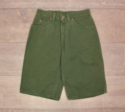 Shorts jeans masculino vintage anos 1990 verde Levi's 560 perna larga tamanho 30x14 anos 90 - Imagem 1 de 4