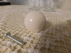 2 AMEROCK, BEIGE CERAMIC KNOB PULL. 1 3/8" DIAMETER, BP725A-AM - Picture 1 of 4