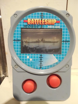 Mini juego de agua para niños Battleship 1998 vintage de Jack in the Box de Hasbro Foto 1 de 2