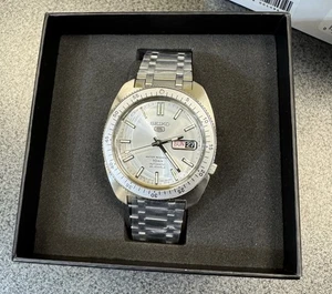 Seiko 5 Sports SKX Series 38.2mm Silver Dial Steel Limited Edition Watch SRPL91 - Picture 1 of 9