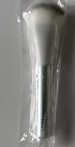 NYX Halo Highlighting HHSB06 Brush NEW and sealed - Picture 1 of 3