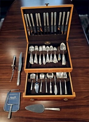 Servicio de cubiertos Towle Sterling Silver Craftsman para 12. Monograma "S" Foto 1 de 4