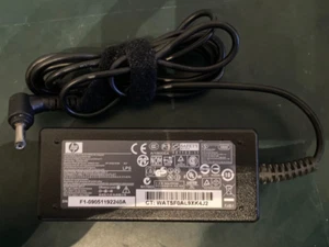 Genuine HP 534554-002 PPP018H Power Supply 19V 1.58A AC/DC Laptop Charger - Picture 1 of 1