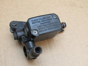 Aprilia SR GT 125 2022 17.486 miglia cilindro principale freno sinistro (14744) - Foto 1 di 10