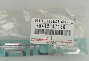 Genuine OEM Toyota 75442-47130 "PRIUS" Emblem Badge Nameplate 2016-2018 Prius - Bild 1 von 2