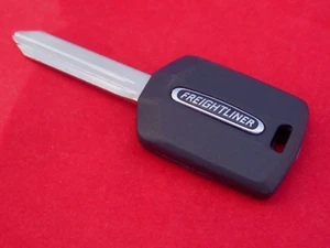 FREIGHTLINER logo KEY BLANK Century Class Big Rigs C120, Condor Low Cab COE M/D - Bild 1 von 6