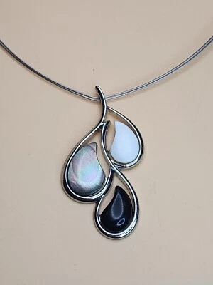 LIA SOPHIA Signed Mother Of Pearl & Onyx Black Teardrops Necklace FREE $HIPPING! - Image 1 of 4
