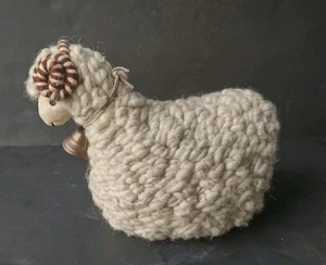 Polnische Volkskunst Wolle Schaf Stofftier Türstopper Figur mit klingelnder Glocke - Polen Widder - Bild 1 von 9