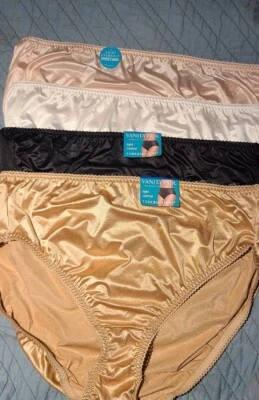 Size 5 Vanity Fair Hi-Cut lot of 4 Nylon Panties - Image 1 of 4