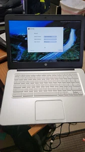 HP Chromebook 14" G1 INTEL:2955U/CDC-1.40GULV J2L40UTR 2GB RAM 16GB SSD Wifi+BT - Picture 1 of 10