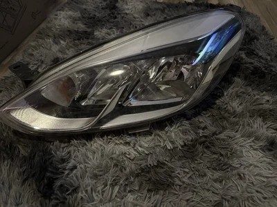 Ford Fiesta MK8 Frontscheinwerfer Rechts und Links - Bild 1 von 2