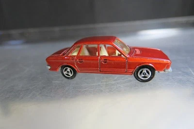 Coche Diecaast Majorette vintage #210 rojo VW K70 1/60 diecast Volkswagen Francia Foto 1 de 4