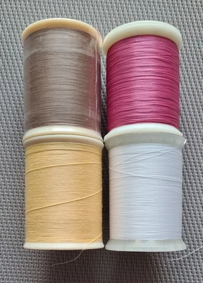 Nähgarn  1x Brother, 3x Superior Threads - Polyester 50/60 div Farben + Größen - Bild 1 von 2