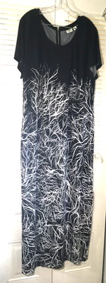 Maxi Vestido Cato Talla 22/24W Manga Corta Cremallera Espalda 22" Ventilación a Cada Lado Foto 1 de 4