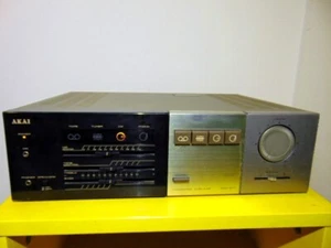 AMPLIFICATORE VINTAGE AKAI AM-M11 STEREO HIFI INTEGRATED AMPLIFIER - Foto 1 di 5