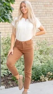 NWT Judy Blue Woodland High-Rise Slim Fit Brown Cuffed Jeans Size 16W 33x26 - Picture 1 of 17
