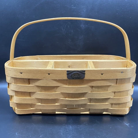 Peterboro NH Basket Co divided basket, picnic, utensils, napkins, plates, FLAW Cover