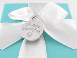 TIFFANY & CO CERCHIO ARGENTO HAPPY HANNUKAH CIONDOLO CIONDOLO SACCHETTO INCLUSO - Foto 1 di 6