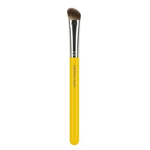Bdellium Tools Cepillo de Maquillaje Profesional Serie Studio - Detallador Inclinado 939 - Imagen 1 de 1