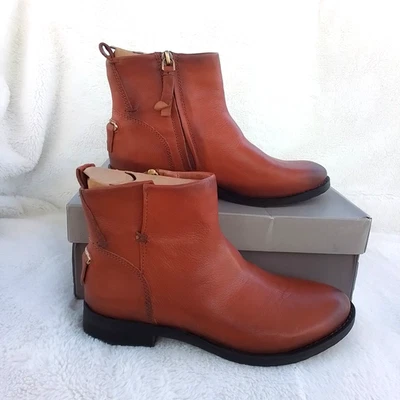 Botín al tobillo de cuero con cremallera marrón coñac/rojo Franco Sarto Liz talla 6,5 para mujer Foto 1 de 4