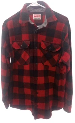 Wrangler Shirt Mens Small Red Plaid Flannel Buffalo Check Casual Outdoor Work - Image 1 of 4