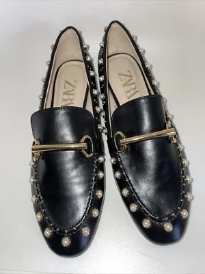 ZARA STUDDED PEARL LOAFERS FLATS LOAFERS SIZE 36 US 6 VERY NICE PRE-OWNED COND - Image 1 of 4