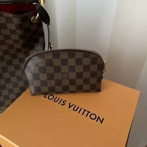 Orig. Louis Vuitton Kosmetiktasche PM Damier ebene wie Neu OVP mit Rechnung - Bild 1 von 16