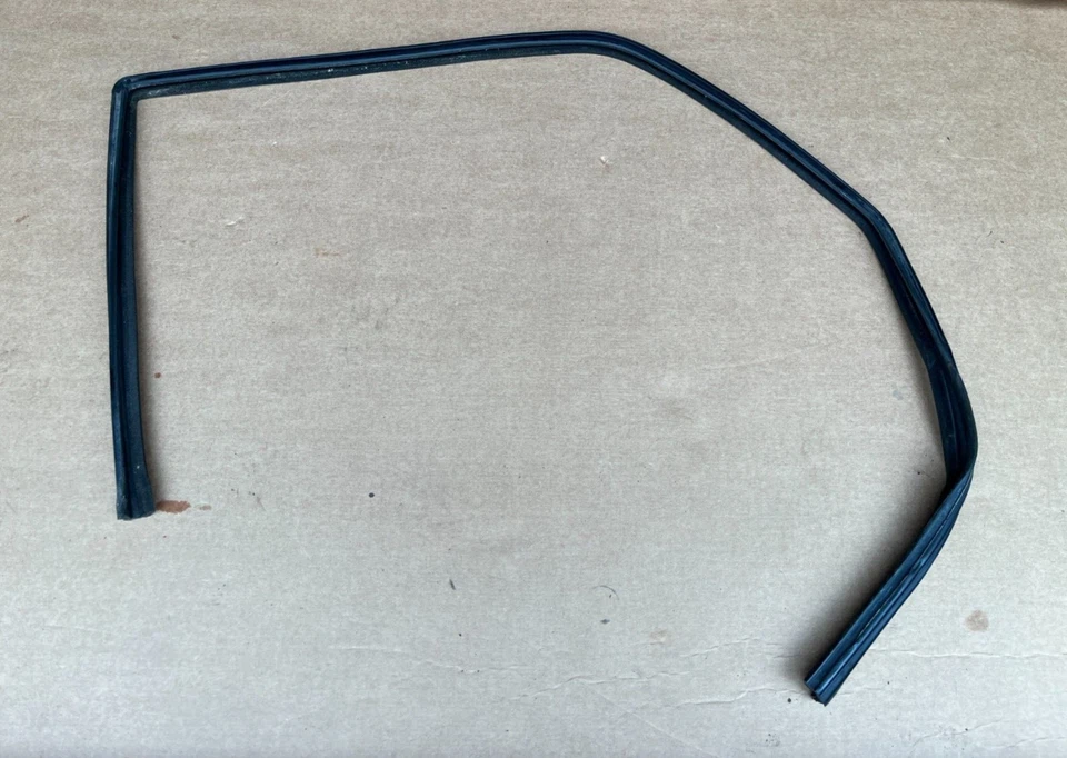 MERCEDES W126 VENTANA CRISTAL GOMA GUÍA CANAL SELLO DELANTERO 300SD 560SEL Foto 1 de 1