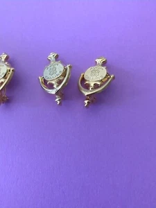 AVON CALLING PIN Lot Of 36 With Moveable Door Knocker Great For Leadership NEW - Picture 1 of 3