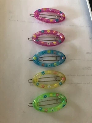 5 Oval Vintage Plastic Hair Barrettes 2 pink, 1 green , 1 blue, 1 yellow - Image 1 of 3