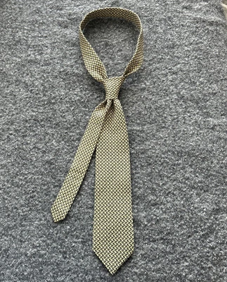 Corbata de hombre vintage NEIMAN-MARCUS [Verde sobre Beige] 100% seda hecha en EE. UU. Foto 1 de 4