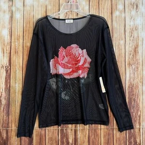 Top Free Kisses para mujer con estampado de rosas pedrería negro transparente de malla talla 1X - Imagen 1 de 7