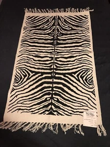 1984 Hayim & Company Zabra Rug 30 X 50 Hand Made in INDIA 100% Cotton New w/Tags - Picture 1 of 12