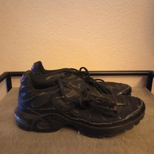 Nike Air Max Plus TN Schuhe 6Y Triple Black Freizeit Laufen 655020-009* - Bild 1 von 7