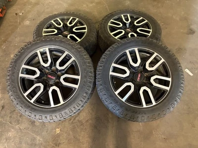 Juego de ruedas usadas '00-'25 GMC Sierra 1500 AT4 Yukon 5914 275/60R20 Duratrac LT Foto 1 de 4