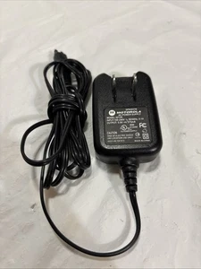 Genuine Motorola SPN5037B AC Adapter Charger for Cell Phone i85 V60 V300 V600 - Picture 1 of 4