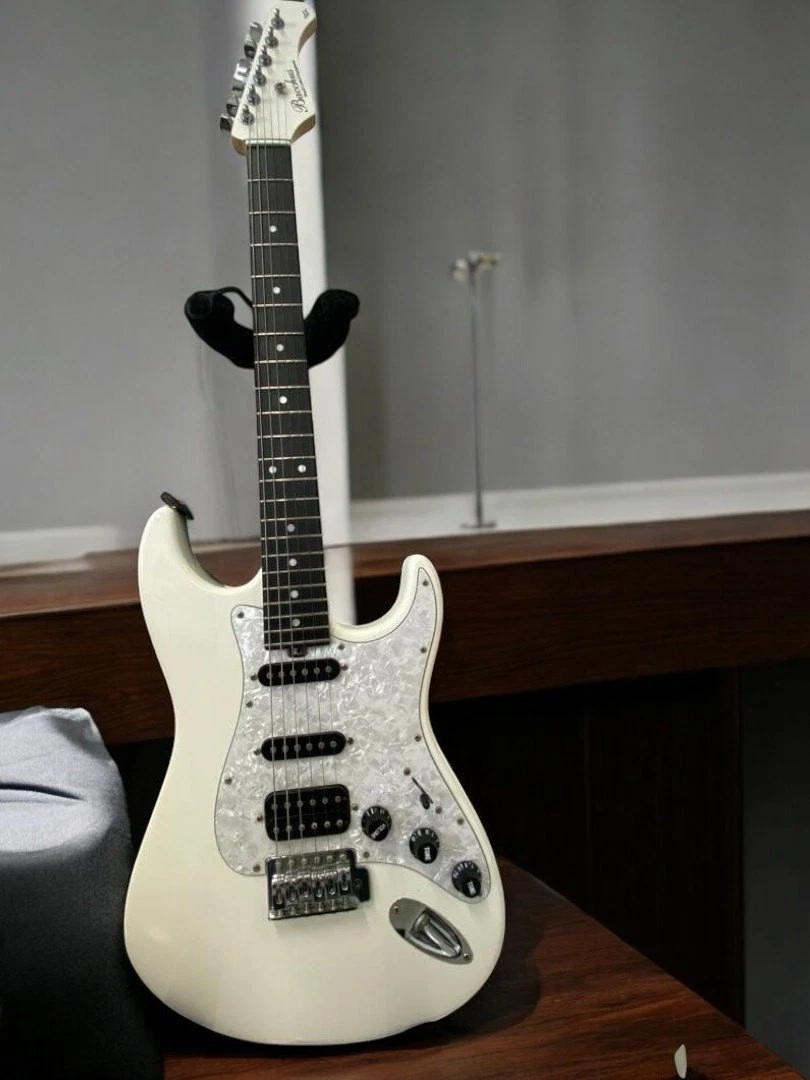 Bacchus White Electric Guitars for sale | eBay Bacchus BLC-57