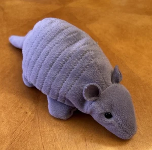 Ty Beanie Babies 1995 "Tank" The Armadillo His Shell Has 9 Lines 9" L MWMT's - Picture 1 of 5