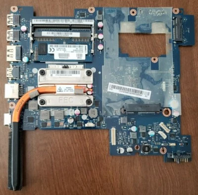 LENOVO G570 i3-2350M 2.3GHz MOTHERBOARD 11013256 LA-675AP  - Image 1 of 4
