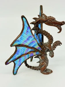 Estatuilla de dragón de cobre vintage con hermosas alas de vitral azul hecha a mano - Imagen 1 de 24