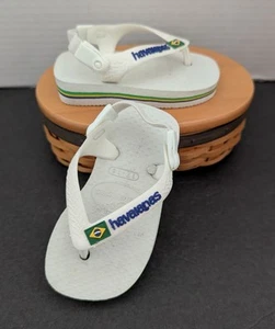 Unisex Infant Size: 4 / 4.5 C, EUR 19/20 White Baby Havaianas Sandals - Picture 1 of 11