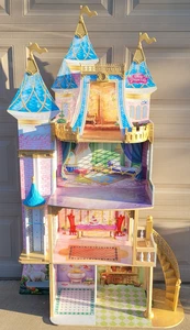Disney Princess Party Castle Doll House - Picture 1 of 11