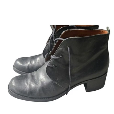 Bota clásica atemporal con tacón bloque de cuero Etienne Aigner vintage años 90 7M Foto 1 de 4