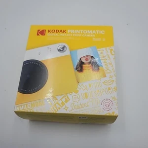 KODAK Printomatic Digital Instant Print Camera Open Box - Picture 1 of 2