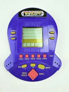 Gioco portatile vintage Hasbro Yahtzee di Mikohn Gaming 1999 - Foto 1 di 9