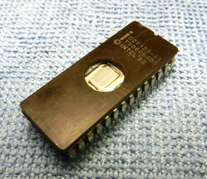 Intel D27128-45 16K x 8, 450 nsec UVPROM  24 Pin Package 1982 - Picture 1 of 4